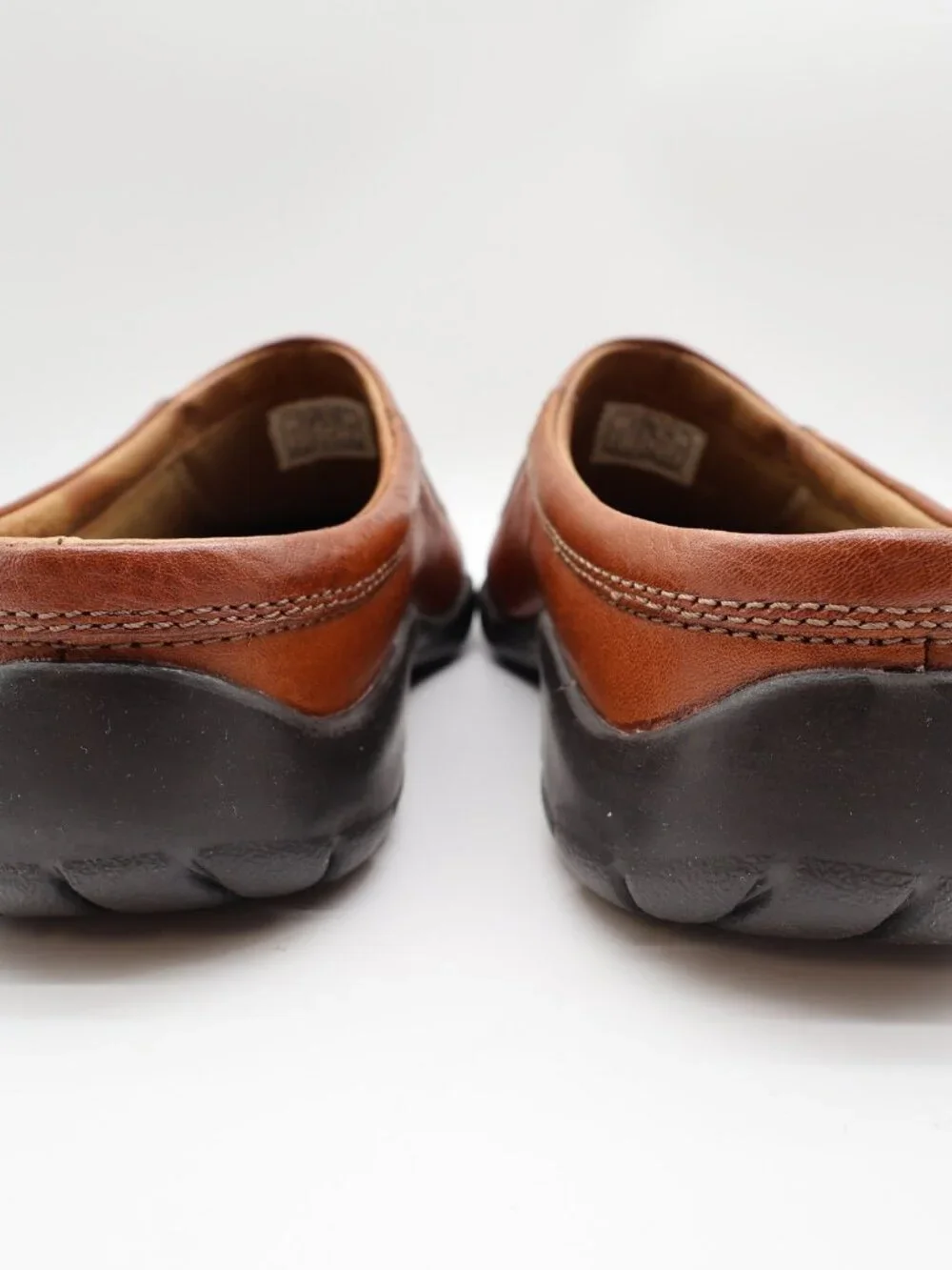 Hush Puppies Zoom Clogs Mens 10 Tan Leather Slip On Comfort Shoes